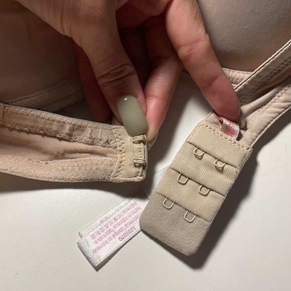 BUNDLE - PUSH-UP BRA VICTORIA’S SECRET NUDE&BLACK SET - Picture 5 of 6